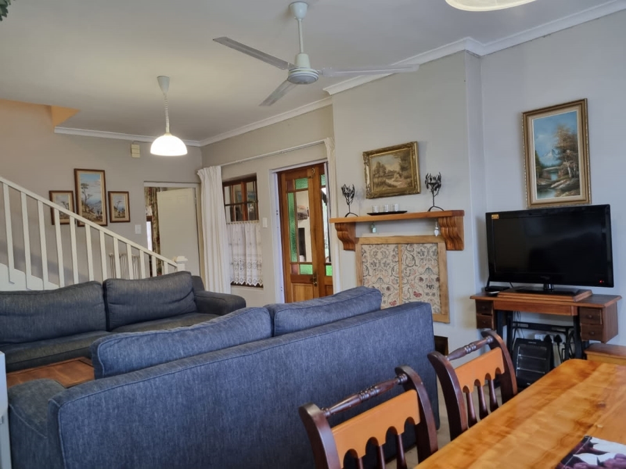 3 Bedroom Property for Sale in Heuningkloof Western Cape